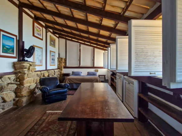 Espetacular Casa, Vista Mar na Praia do Léo – Ubatuba com 900m² de área construida