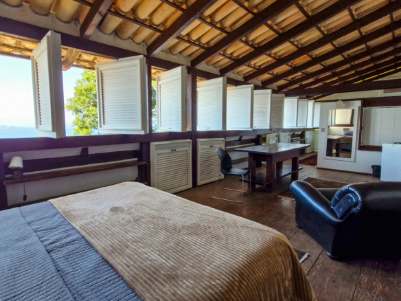 Espetacular Casa, Vista Mar na Praia do Léo – Ubatuba com 900m² de área construida