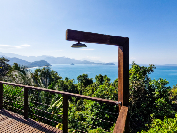 Espetacular Casa, Vista Mar na Praia do Léo – Ubatuba com 900m² de área construida