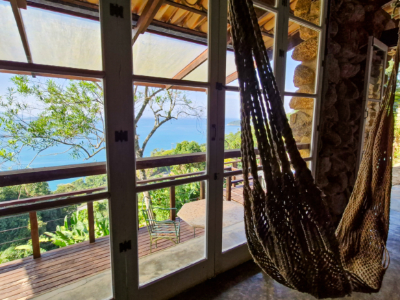 Espetacular Casa, Vista Mar na Praia do Léo – Ubatuba com 900m² de área construida