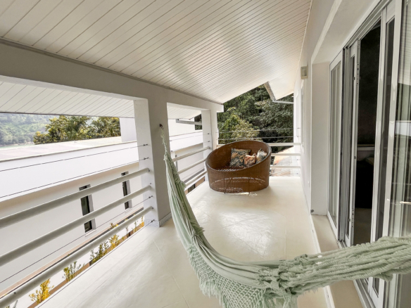 Casa à Venda – Condomínio Fechado na Praia de Santa Rita, Ubatuba/SP
