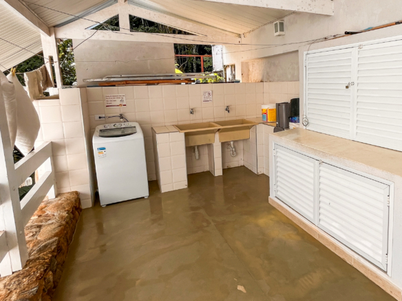 Casa à Venda – Condomínio Fechado na Praia de Santa Rita, Ubatuba/SP