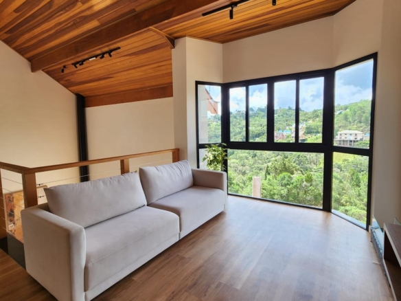 Casa exclusiva no Condomínio Beverly Hills – Recanto Araucária em Campos do Jordão