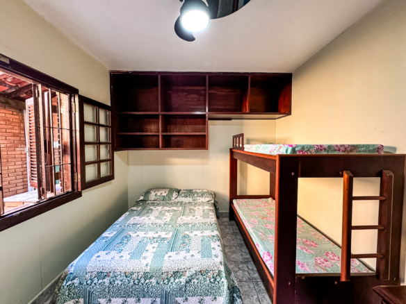 Casa Pé na Areia à Venda  Praia do Sapê, Ubatuba