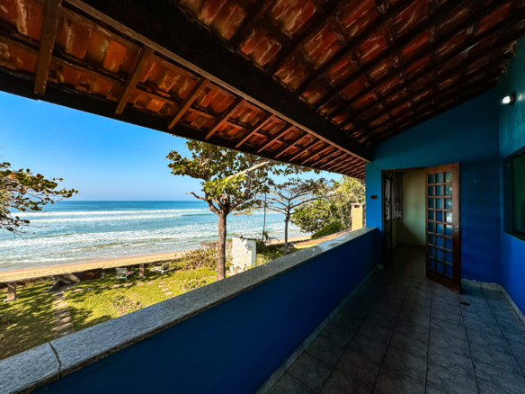 Casa Pé na Areia à Venda  Praia do Sapê, Ubatuba