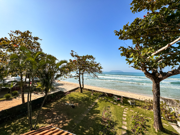 Casa Pé na Areia à Venda  Praia do Sapê, Ubatuba