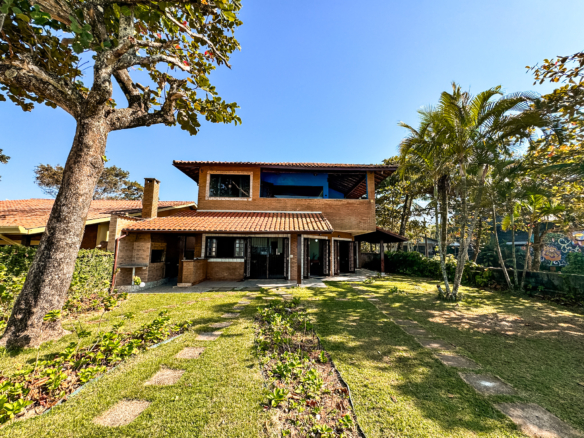 Casa Pé na Areia à Venda  Praia do Sapê, Ubatuba