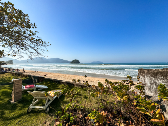 Casa Pé na Areia à Venda  Praia do Sapê, Ubatuba