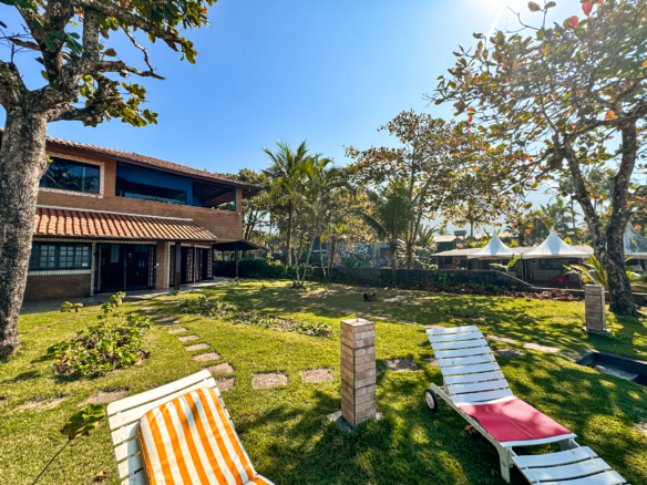 Casa Pé na Areia à Venda  Praia do Sapê, Ubatuba