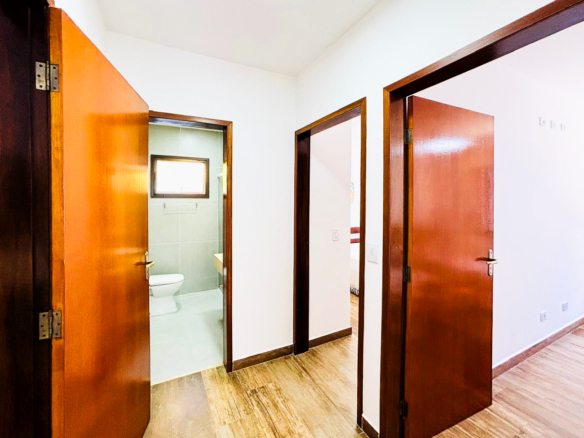 Casa Térrea à Venda no Condomínio Lagoinha (Salga) – Ubatuba/SP
