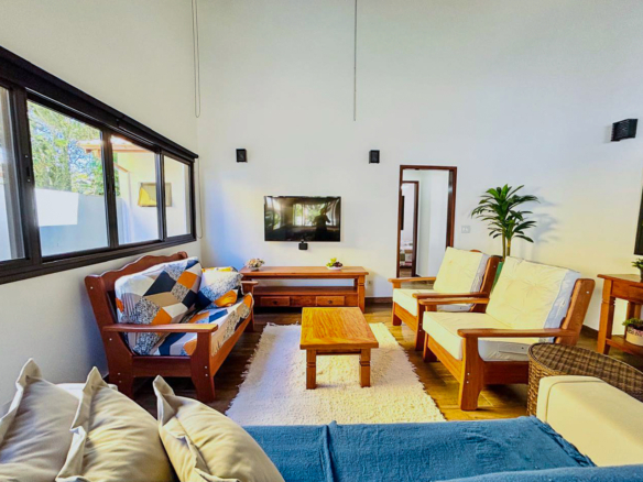 Casa Térrea à Venda no Condomínio Lagoinha (Salga) – Ubatuba/SP