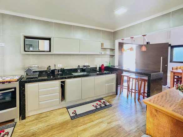 Casa Térrea à Venda no Condomínio Lagoinha (Salga) – Ubatuba/SP