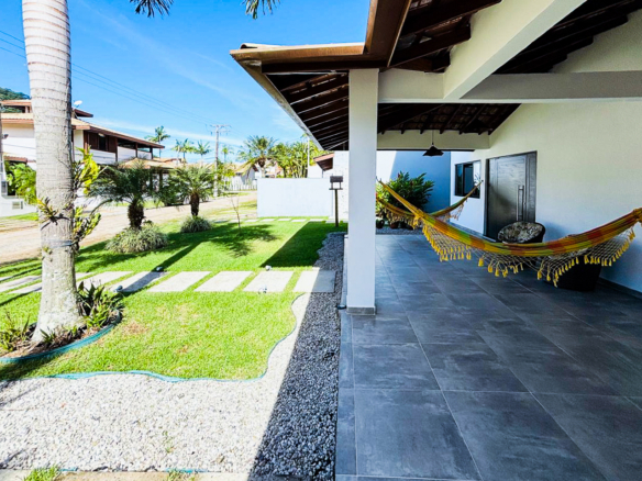 Casa Térrea à Venda no Condomínio Lagoinha (Salga) – Ubatuba/SP