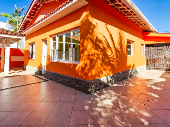 Casa Frente Mar à Venda – Condomínio Salga – Lagoinha | Ubatuba/SP