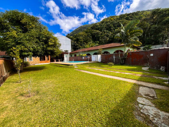Casa em Condomínio à Venda – Praia da Lagoinha, Ubatuba