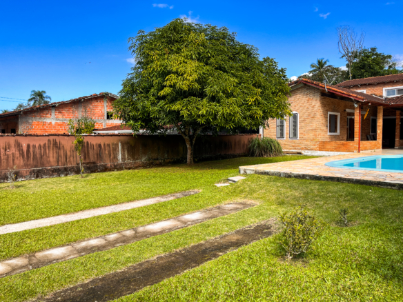 Casa em Condomínio à Venda – Praia da Lagoinha, Ubatuba