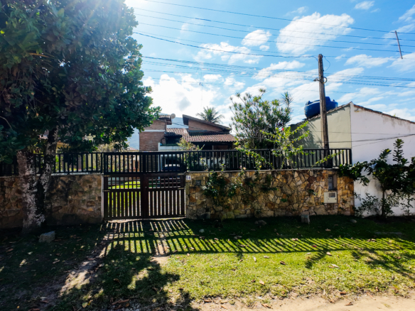 Casa à Venda na Praia do Sapê – Ubatuba/SP