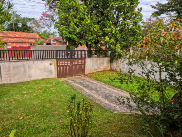 Casa à Venda na Praia do Sapê – Ubatuba/SP