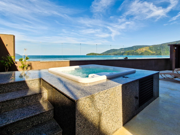 Casa frente mar praia do Sapê com 381,58 m² – Ubatuba