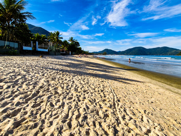 Casa frente mar praia do Sapê com 381,58 m² – Ubatuba