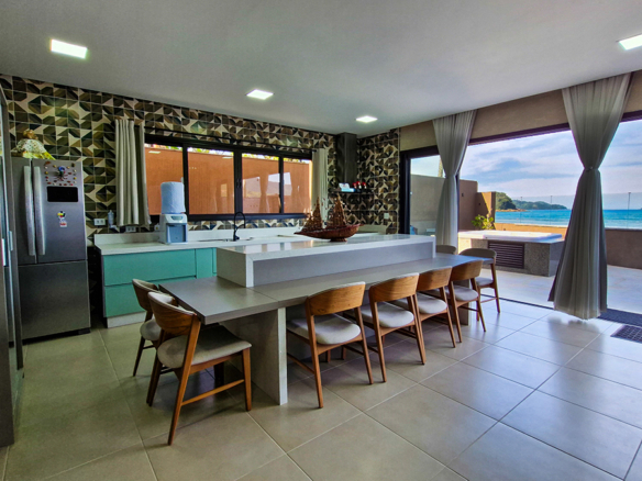 Casa frente mar praia do Sapê com 381,58 m² – Ubatuba