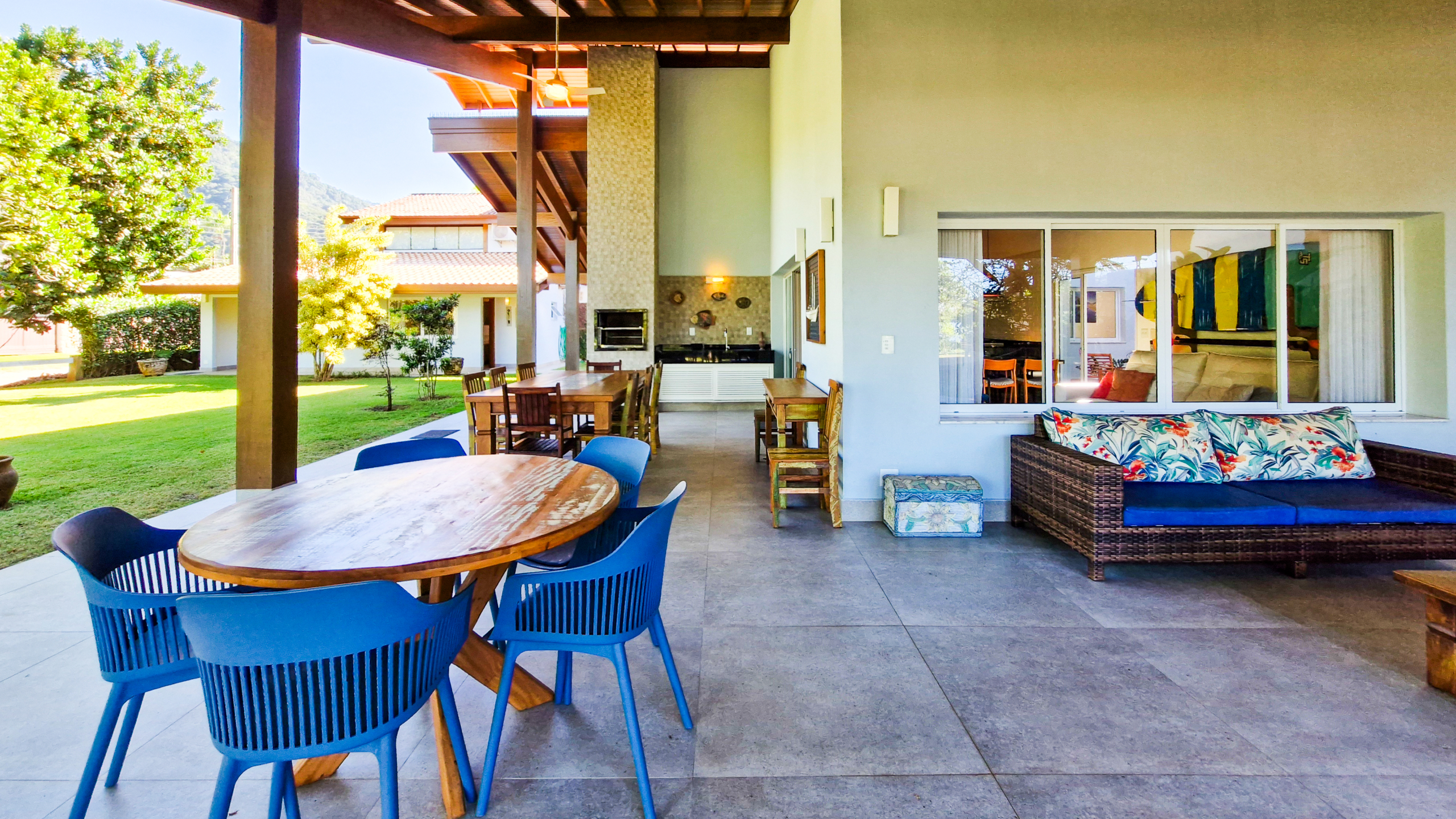 Varanda Gourmet Vista Mar Praia da Lagoinha, Condominio Salga