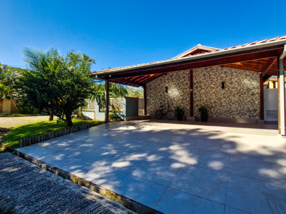 Casa á venda com 4 suítes no condominio Mar Verde, Praia da Mococa