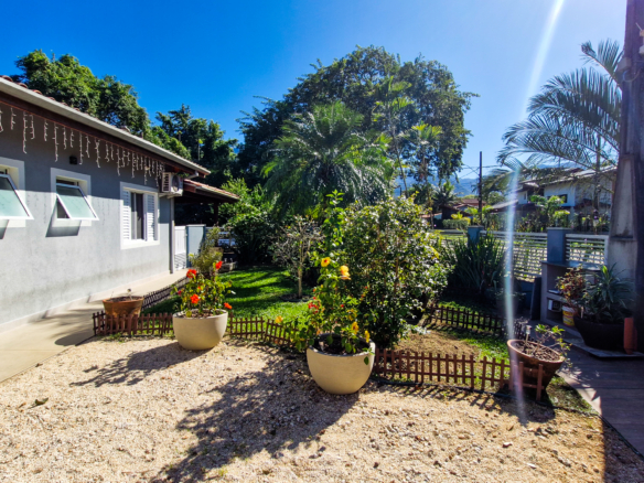 Casa á venda com 4 suítes no condominio Mar Verde, Praia da Mococa