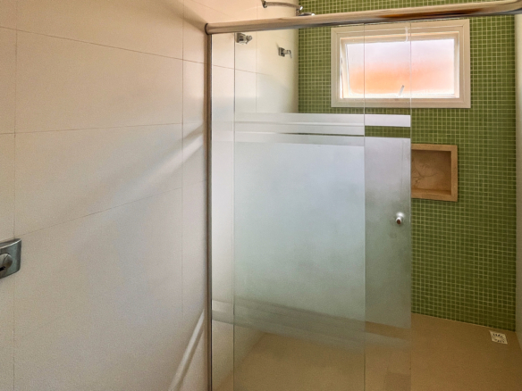 Casa à Venda em Ubatuba no Condomínio Recanto da Lagoinha