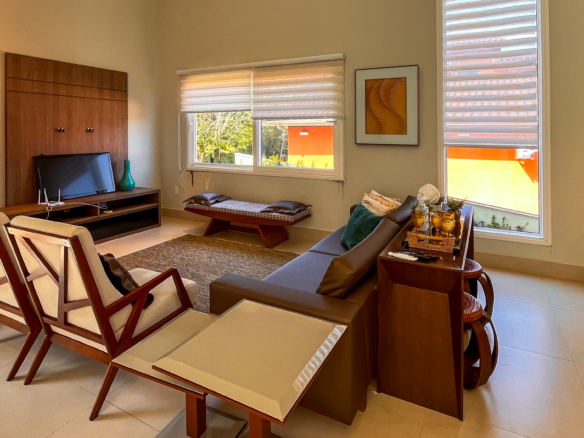 Casa à Venda em Ubatuba no Condomínio Recanto da Lagoinha