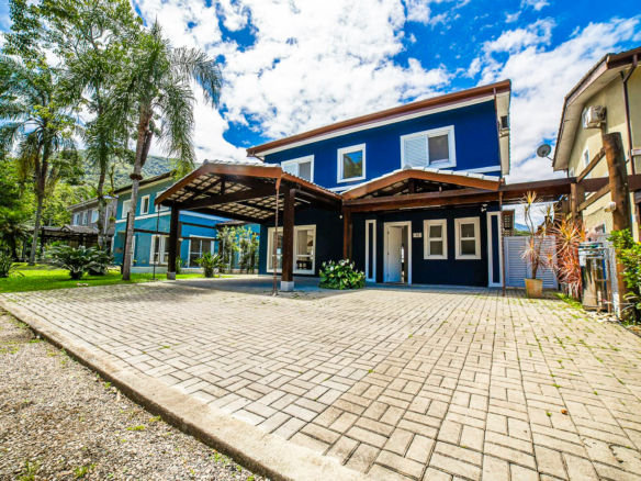 Casa à venda em condomínio fechado – Praia da Lagoinha, Ubatuba/SP