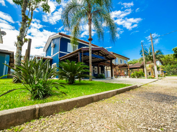Casa à venda em condomínio fechado – Praia da Lagoinha, Ubatuba/SP