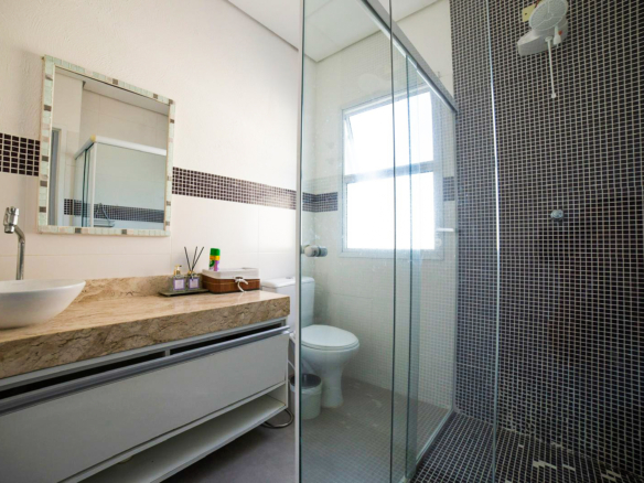 Casa à venda em condomínio fechado – Praia da Lagoinha, Ubatuba/SP