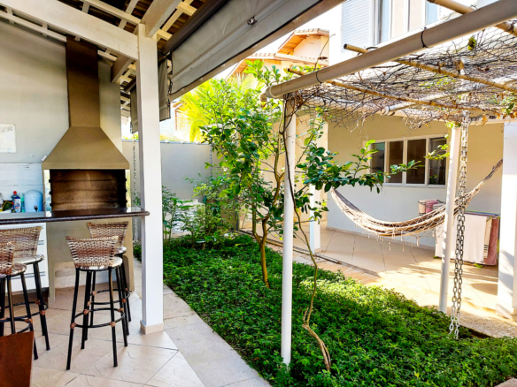 Casa no Condomínio Mar Verde Praia da Mococa com 290m²