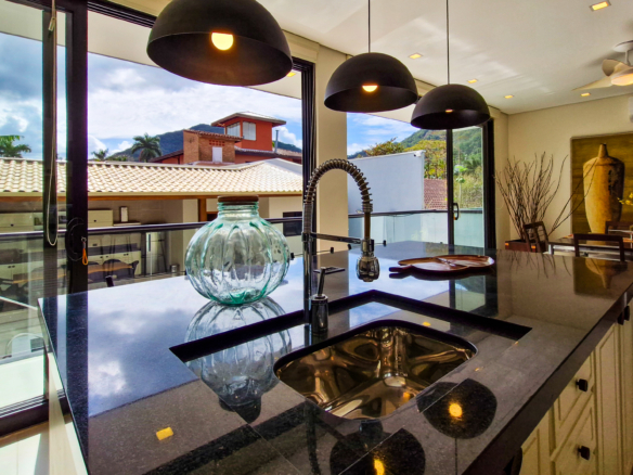 Exclusividade e Sofisticação no Condomínio Salga – Praia da Lagoinha, Ubatuba