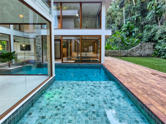 Casa nova alto padrão para venda | Condomínio fechado | Condomínio Cocanha | 5suítes | 552m²
