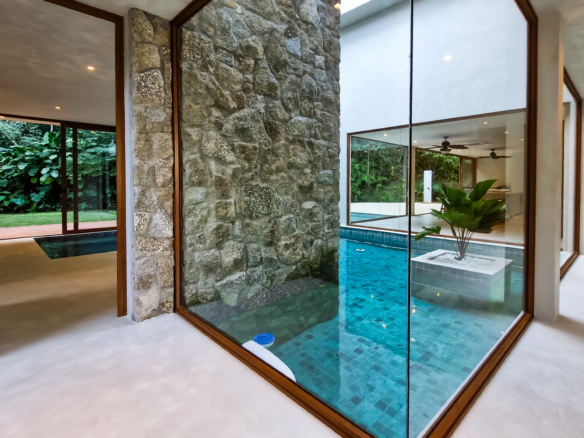 Casa nova alto padrão para venda | Condomínio fechado | Condomínio Cocanha | 5suítes | 552m²