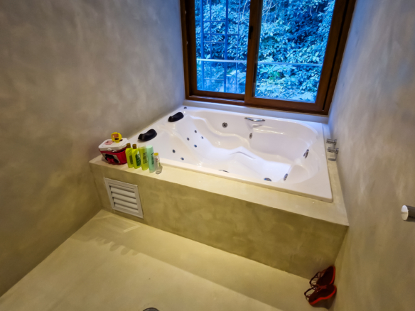Casa nova alto padrão para venda | Condomínio fechado | Condomínio Cocanha | 5suítes | 552m²