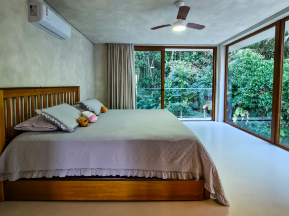 Casa nova alto padrão para venda | Condomínio fechado | Condomínio Cocanha | 5suítes | 552m²