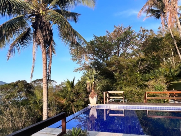 Exclusividade à beira-mar em Ubatuba com 605m²