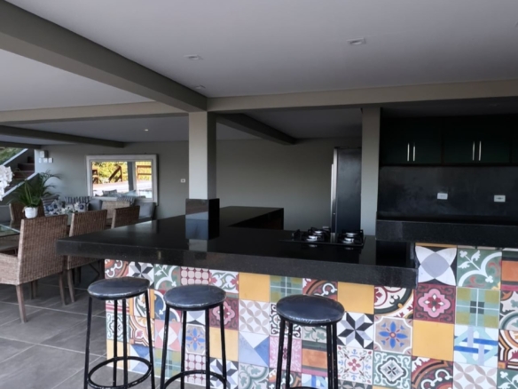 Exclusividade à beira-mar em Ubatuba com 605m²
