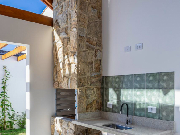 Casa térrea para venda com 3 quartos em Massaguaçu – Caraguatatuba/SP