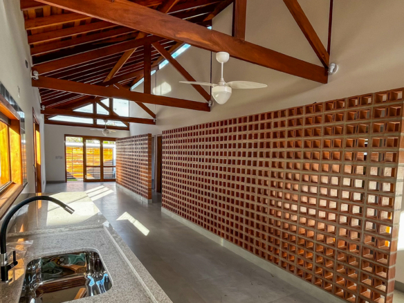 Casa térrea para venda com 3 quartos em Massaguaçu – Caraguatatuba/SP