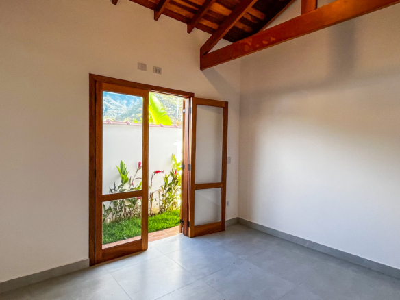 Casa térrea para venda com 3 quartos em Massaguaçu – Caraguatatuba/SP
