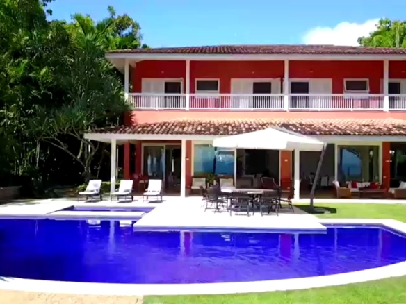 🏝 Mansão Pé na Areia – Praia de Iporanga, Guarujá | São Paulo