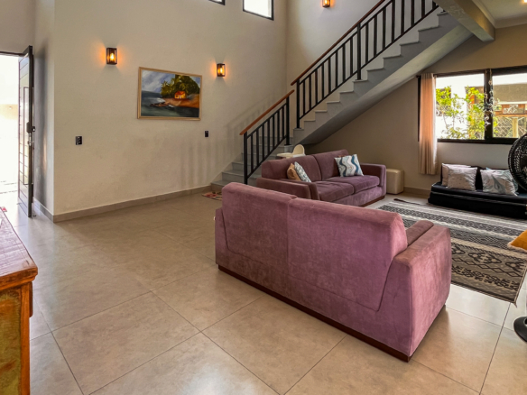 Casa Nova com 4 Suítes e Área Gourmet – Condomínio Captanias, Praia da Lagoinha, Ubatuba