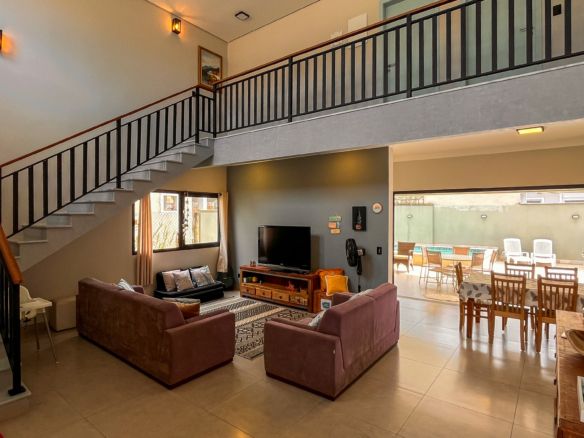 Casa Nova com 4 Suítes e Área Gourmet – Condomínio Captanias, Praia da Lagoinha, Ubatuba