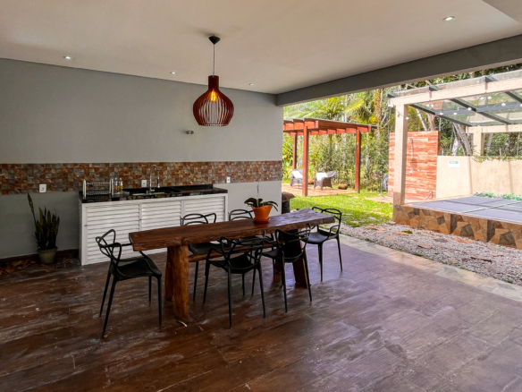 Casa Nova em Condomínio Fechado – Capitanias, Praia da Lagoinha – Ubatuba/SP