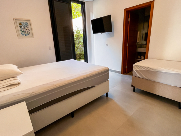 Casa Nova à Venda no Condomínio Recanto da Lagoinha – Ubatuba/SP