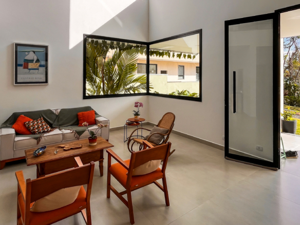 Casa Nova à Venda no Condomínio Recanto da Lagoinha – Ubatuba/SP